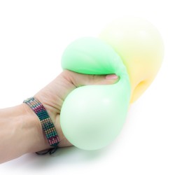 Gniotek antystresowy Dumpling Pierożek fioletowy 8 cm