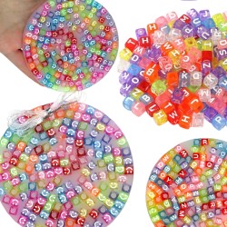 Gniotek slime z kolorowymi koralikami literki i emotki 1 zestaw