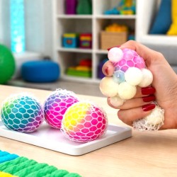 Gniotek antystresowy tęczowa kula 6 cm w siatce